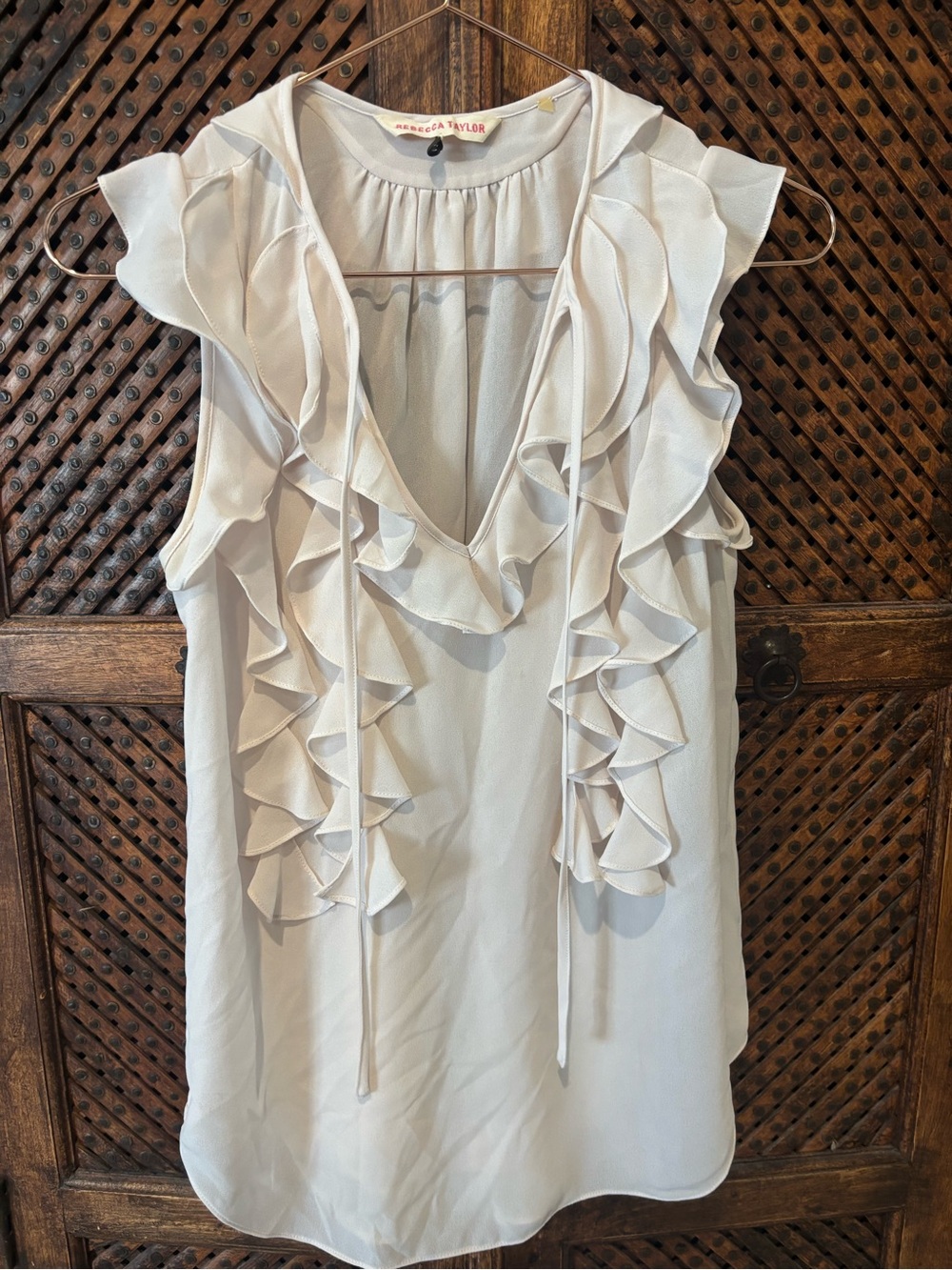 Vintage Rebecca Taylor Light Cream Ruffle V-Neck Sleeveless Camisole